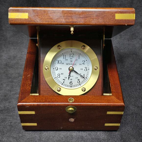 Montreux Quartz Clock In Dark Wooden Box CL137N2 - Picture 1 of 12